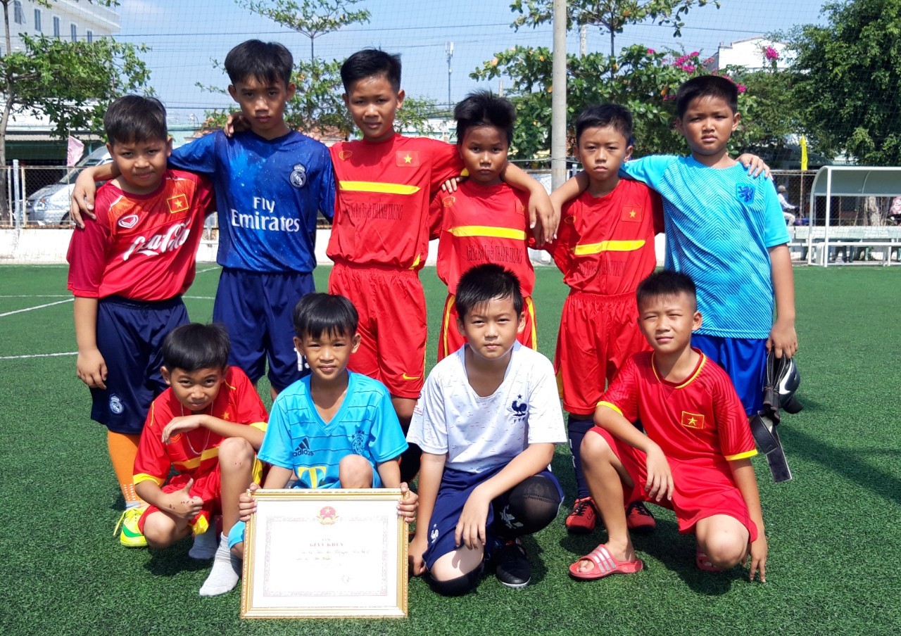 Giải bóng đá thanh thiếu niên nhi đồng huyện Cần Giuộc năm 2019